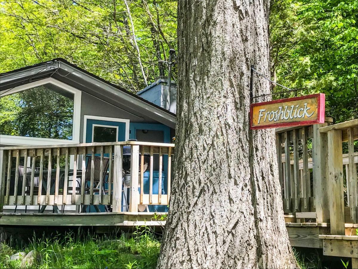 Chimney Corners Resort Frankfort Bagian luar foto